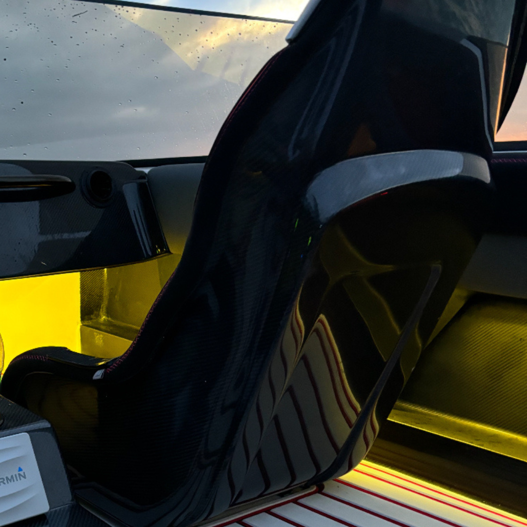 Seats - Carbon Fiber