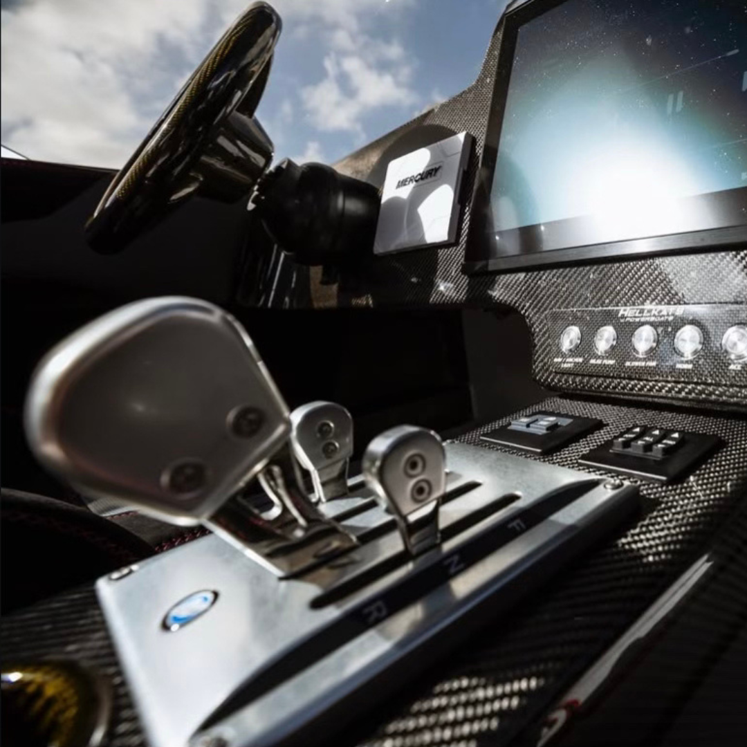 32 Console - Carbon Fiber