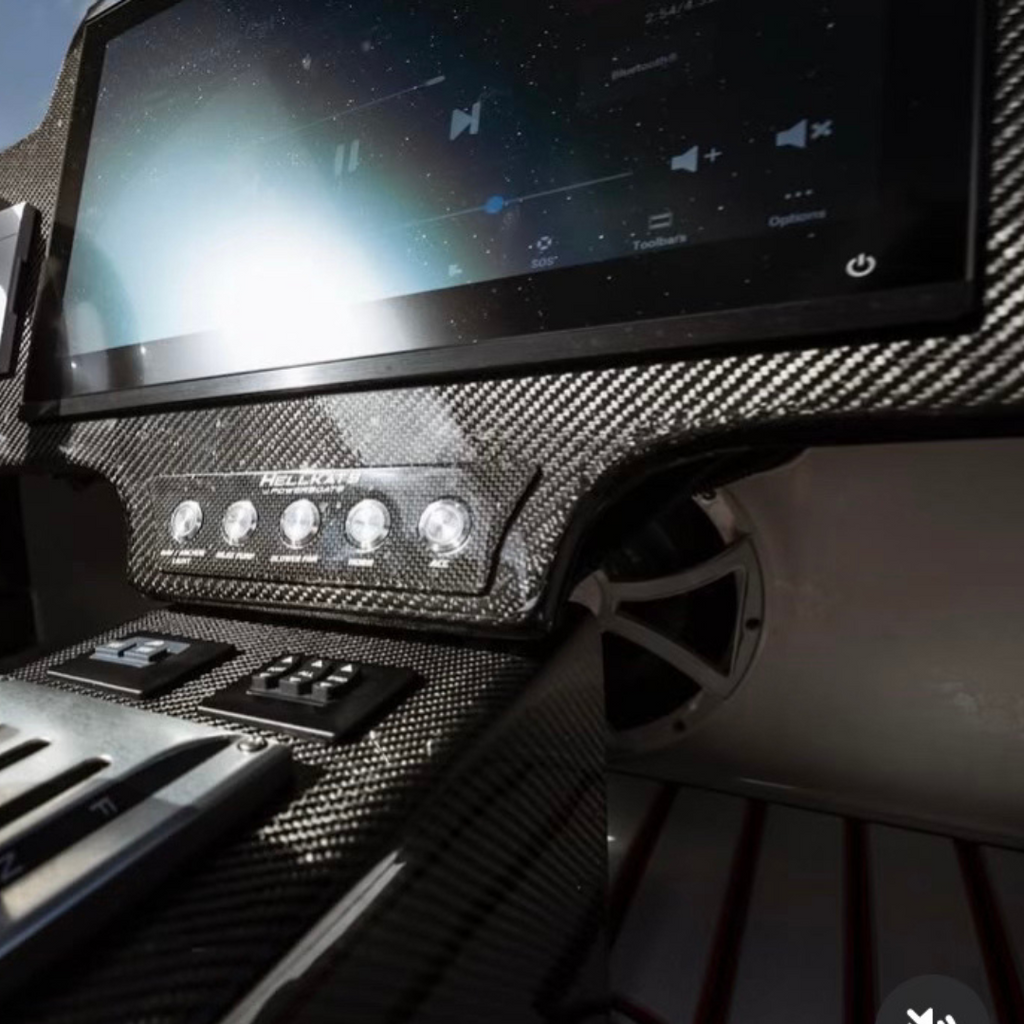 32 Dash - Carbon Fiber